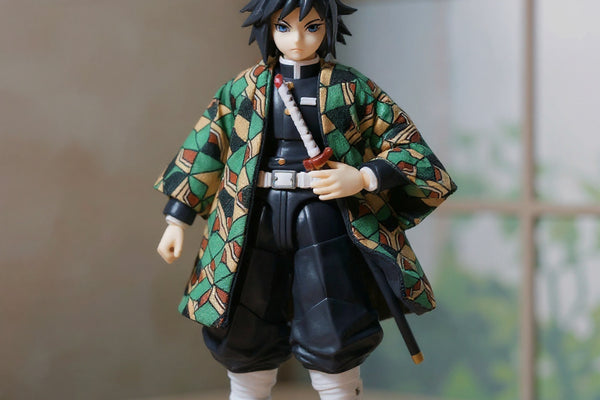 best soft goods cloak for 1/12 figures hero image