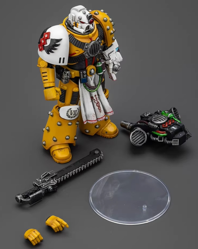 Horus Chaos: Imperial Fist Legion Pharmacist 1:18 Playable Soldier Model